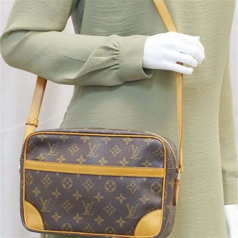 louis vuitton monogram trocadero 27 crossbody bag|trocadero 27.